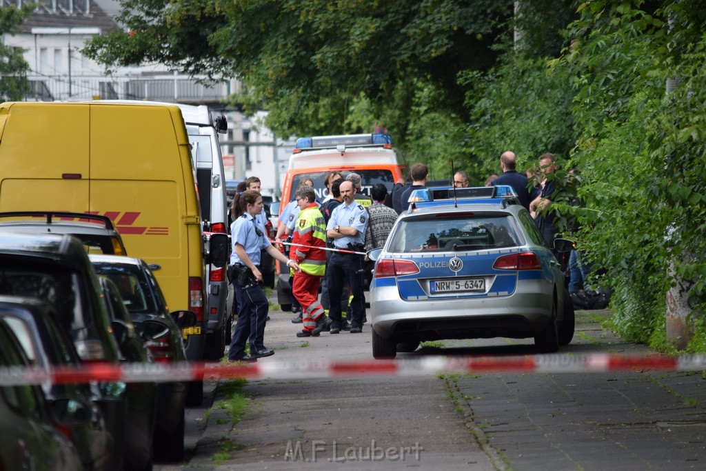 Schwerer Krad Unfall Koeln Riehl Riehlerstr P59.JPG - Miklos Laubert